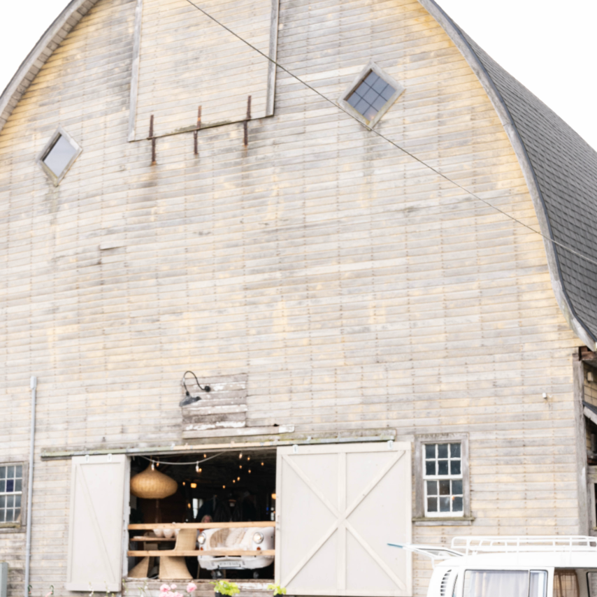 Seattle area antique barn and vintage market for collectors and design enthusiasts with monthly summer events